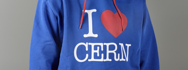 Sweat à capuche "I love CERN" bleue adultes