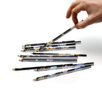 Colouring pencil individuals